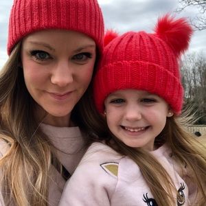 Meet your Posher, Elise